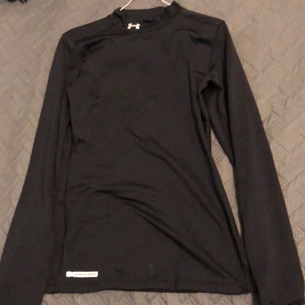 Under Armour long sleeve shirt